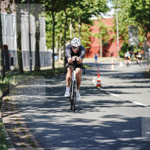 09.08.2026 - GEWOBA Citytriathlon Bremen Michael Burmester http://msf.ph/oto/9945548 09.08.2026 10:42:50 Radfahren 318, 323, 529 meine-sportfotos.de