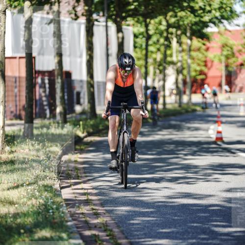09.08.2026 - GEWOBA Citytriathlon Bremen Michael Burmester http://msf.ph/oto/9945558 09.08.2026 10:42:56 Radfahren 318, 323, 393, 529 meine-sportfotos.de