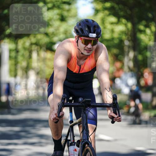 09.08.2026 - GEWOBA Citytriathlon Bremen Michael Burmester http://msf.ph/oto/9945563 09.08.2026 10:42:57 Radfahren 318, 323, 393, 529 meine-sportfotos.de