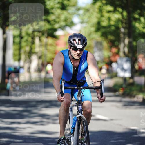 09.08.2026 - GEWOBA Citytriathlon Bremen Michael Burmester http://msf.ph/oto/9945568 09.08.2026 10:43:01 Radfahren 318, 323, 389, 393 meine-sportfotos.de