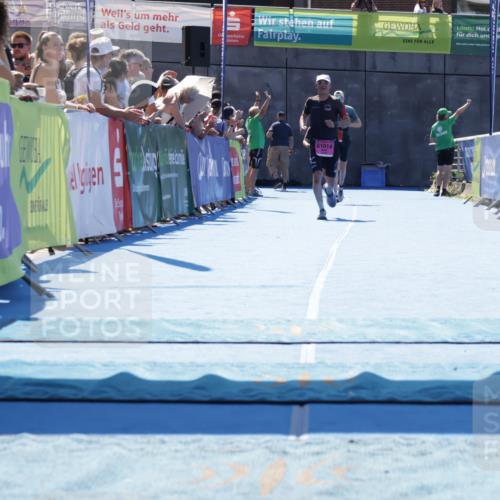 09.08.2026 - GEWOBA Citytriathlon Bremen Yannick Fuchs http://msf.ph/oto/9945572 09.08.2026 14:26:14 Ziel  meine-sportfotos.de