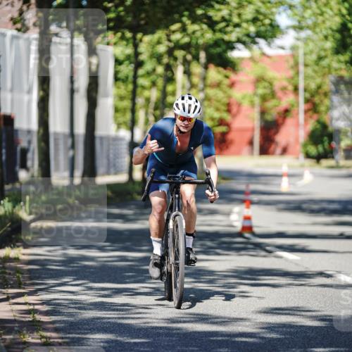 09.08.2026 - GEWOBA Citytriathlon Bremen Michael Burmester http://msf.ph/oto/9945641 09.08.2026 10:43:50 Radfahren 296, 336, 402 meine-sportfotos.de