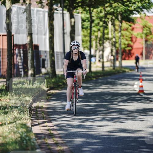 09.08.2026 - GEWOBA Citytriathlon Bremen Michael Burmester http://msf.ph/oto/9945673 09.08.2026 10:44:07 Radfahren 383, 441 meine-sportfotos.de