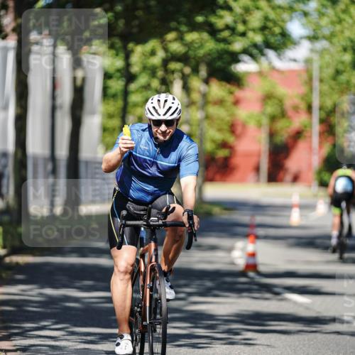 09.08.2026 - GEWOBA Citytriathlon Bremen Michael Burmester http://msf.ph/oto/9945684 09.08.2026 10:44:17 Radfahren 383 meine-sportfotos.de