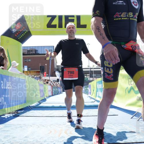 09.08.2026 - GEWOBA Citytriathlon Bremen Yannick Fuchs http://msf.ph/oto/9945696 09.08.2026 14:27:31 Ziel 798, 864 meine-sportfotos.de