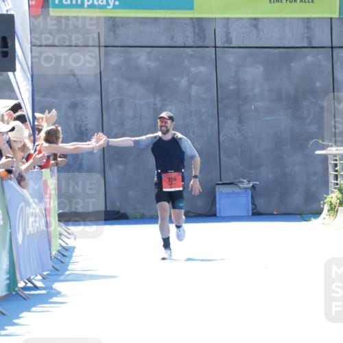 09.08.2026 - GEWOBA Citytriathlon Bremen Yannick Fuchs http://msf.ph/oto/9945707 09.08.2026 14:27:53 Ziel  meine-sportfotos.de