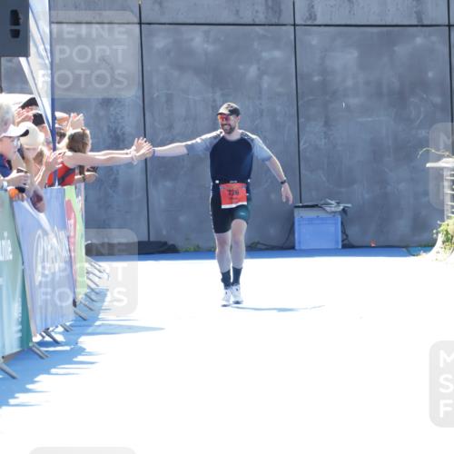 09.08.2026 - GEWOBA Citytriathlon Bremen Yannick Fuchs http://msf.ph/oto/9945709 09.08.2026 14:27:54 Ziel  meine-sportfotos.de
