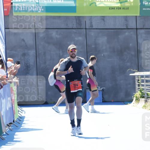 09.08.2026 - GEWOBA Citytriathlon Bremen Yannick Fuchs http://msf.ph/oto/9945711 09.08.2026 14:27:56 Ziel 726 meine-sportfotos.de