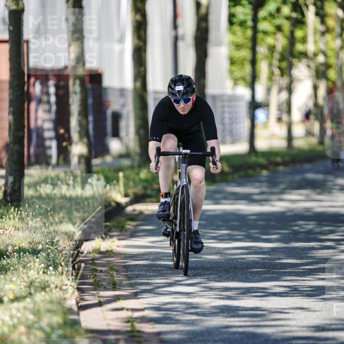 09.08.2026 - GEWOBA Citytriathlon Bremen Michael Burmester http://msf.ph/oto/9945713 09.08.2026 10:44:46 Radfahren 345, 398, 523 meine-sportfotos.de