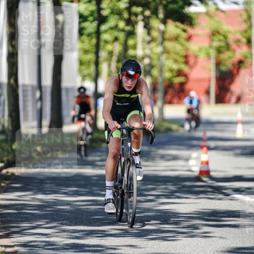 09.08.2026 - GEWOBA Citytriathlon Bremen Michael Burmester http://msf.ph/oto/9945720 09.08.2026 10:44:51 Radfahren 221, 231, 342, 391, 398, 523 meine-sportfotos.de