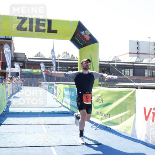 09.08.2026 - GEWOBA Citytriathlon Bremen Yannick Fuchs http://msf.ph/oto/9945725 09.08.2026 14:28:02 Ziel 726 meine-sportfotos.de