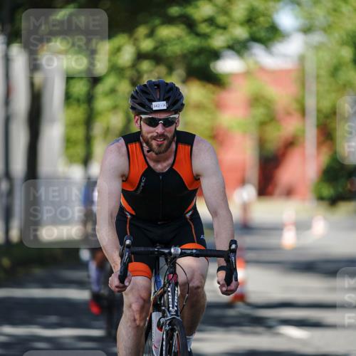 09.08.2026 - GEWOBA Citytriathlon Bremen Michael Burmester http://msf.ph/oto/9945731 09.08.2026 10:44:55 Radfahren 221, 231, 342, 391, 398, 519 meine-sportfotos.de