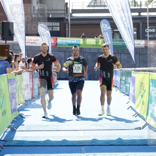 09.08.2026 - GEWOBA Citytriathlon Bremen Yannick Fuchs http://msf.ph/oto/9945739 09.08.2026 14:28:20 Ziel 1122 meine-sportfotos.de