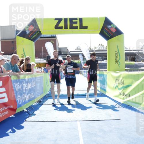 09.08.2026 - GEWOBA Citytriathlon Bremen Yannick Fuchs http://msf.ph/oto/9945742 09.08.2026 14:28:21 Ziel 1122 meine-sportfotos.de