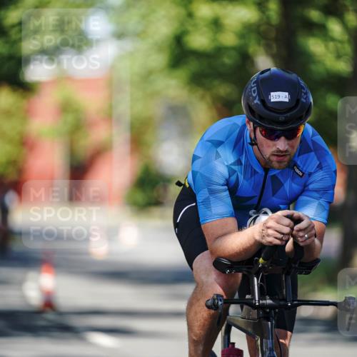 09.08.2026 - GEWOBA Citytriathlon Bremen Michael Burmester http://msf.ph/oto/9945743 09.08.2026 10:44:58 Radfahren 59, 221, 231, 342, 391, 395, 398, 519 meine-sportfotos.de