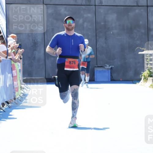 09.08.2026 - GEWOBA Citytriathlon Bremen Yannick Fuchs http://msf.ph/oto/9945756 09.08.2026 14:28:28 Ziel 876 meine-sportfotos.de