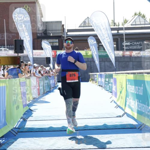 09.08.2026 - GEWOBA Citytriathlon Bremen Yannick Fuchs http://msf.ph/oto/9945762 09.08.2026 14:28:33 Ziel 876 meine-sportfotos.de