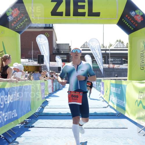 09.08.2026 - GEWOBA Citytriathlon Bremen Yannick Fuchs http://msf.ph/oto/9945768 09.08.2026 14:28:43 Ziel 609, 919 meine-sportfotos.de