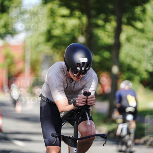 09.08.2026 - GEWOBA Citytriathlon Bremen Michael Burmester http://msf.ph/oto/9945775 09.08.2026 10:45:48 Radfahren 355, 400, 465, 478, 528 meine-sportfotos.de