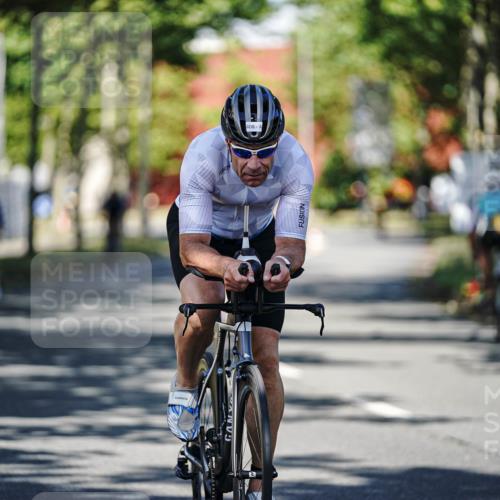 09.08.2026 - GEWOBA Citytriathlon Bremen Michael Burmester http://msf.ph/oto/9945809 09.08.2026 10:46:12 Radfahren 325, 332, 339, 366, 379, 407, 408 meine-sportfotos.de