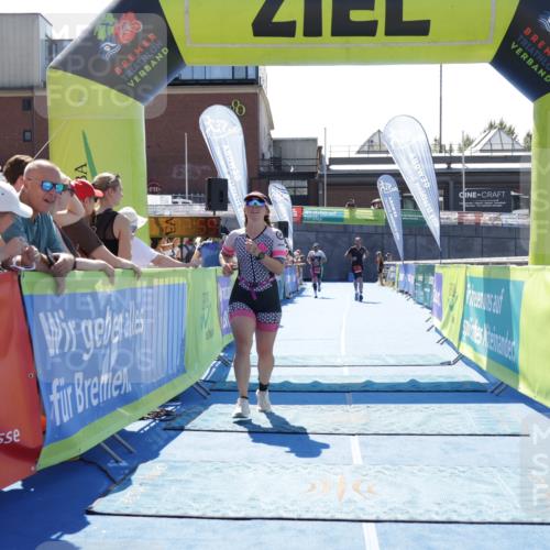 09.08.2026 - GEWOBA Citytriathlon Bremen Yannick Fuchs http://msf.ph/oto/9945815 09.08.2026 14:29:22 Ziel 953 meine-sportfotos.de