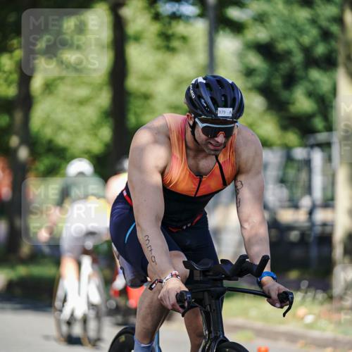 09.08.2026 - GEWOBA Citytriathlon Bremen Michael Burmester http://msf.ph/oto/9945840 09.08.2026 10:46:20 Radfahren 325, 328, 332, 343, 364, 366, 379, 408, 502 meine-sportfotos.de