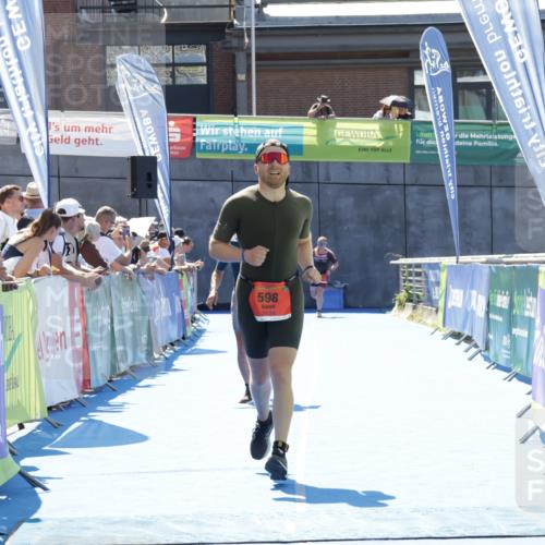09.08.2026 - GEWOBA Citytriathlon Bremen Yannick Fuchs http://msf.ph/oto/9945858 09.08.2026 14:29:44 Ziel 598, 1010, 1010 meine-sportfotos.de
