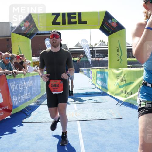 09.08.2026 - GEWOBA Citytriathlon Bremen Yannick Fuchs http://msf.ph/oto/9945866 09.08.2026 14:29:48 Ziel 598, 1010, 1010 meine-sportfotos.de