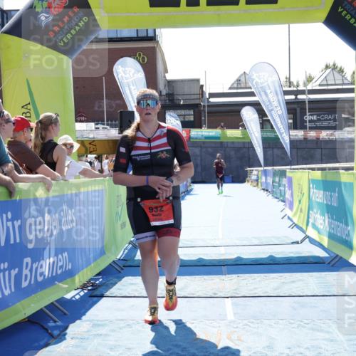09.08.2026 - GEWOBA Citytriathlon Bremen Yannick Fuchs http://msf.ph/oto/9945883 09.08.2026 14:29:59 Ziel 932 meine-sportfotos.de