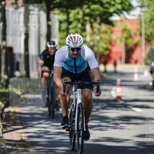 09.08.2026 - GEWOBA Citytriathlon Bremen Michael Burmester http://msf.ph/oto/9945887 09.08.2026 10:46:54 Radfahren 125, 131, 304, 329, 368, 403, 406 meine-sportfotos.de