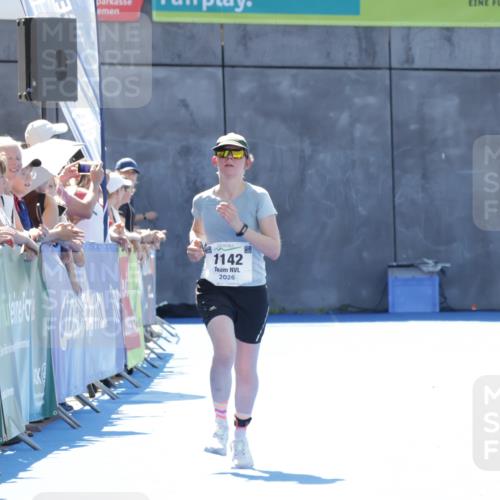 09.08.2026 - GEWOBA Citytriathlon Bremen Yannick Fuchs http://msf.ph/oto/9945896 09.08.2026 14:30:13 Ziel 1142 meine-sportfotos.de