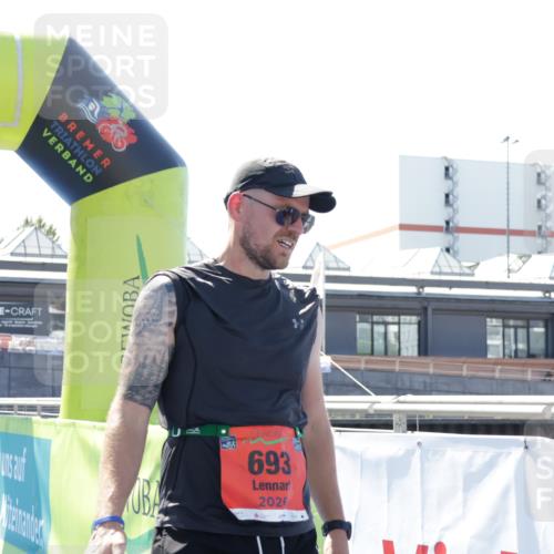 09.08.2026 - GEWOBA Citytriathlon Bremen Yannick Fuchs http://msf.ph/oto/9945910 09.08.2026 14:30:36 Ziel 693 meine-sportfotos.de