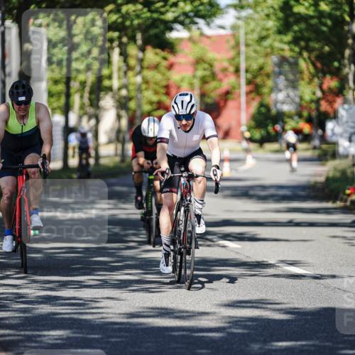 09.08.2026 - GEWOBA Citytriathlon Bremen Michael Burmester http://msf.ph/oto/9945915 09.08.2026 10:47:05 Radfahren 103, 125, 131, 249, 304, 329, 359, 362, 368, 382, 392 meine-sportfotos.de