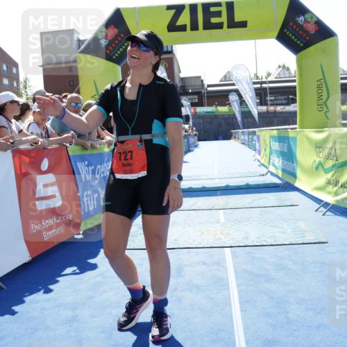 09.08.2026 - GEWOBA Citytriathlon Bremen Yannick Fuchs http://msf.ph/oto/9945922 09.08.2026 14:30:59 Ziel 727 meine-sportfotos.de