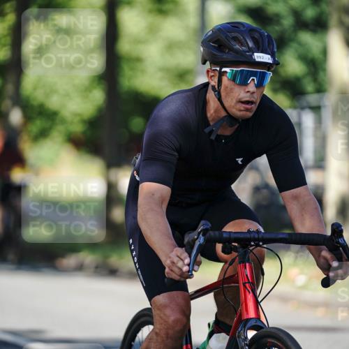 09.08.2026 - GEWOBA Citytriathlon Bremen Michael Burmester http://msf.ph/oto/9945926 09.08.2026 10:47:08 Radfahren 103, 125, 249, 304, 329, 359, 362, 382, 392 meine-sportfotos.de