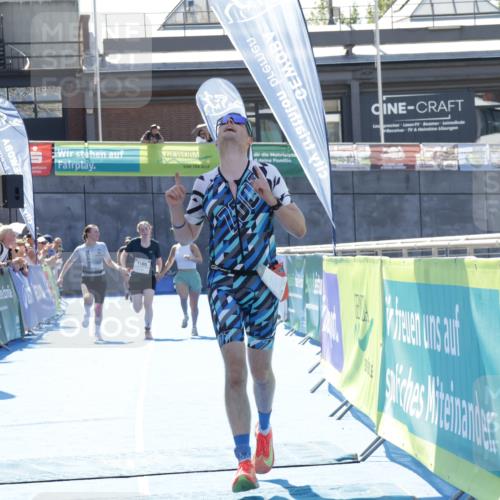 09.08.2026 - GEWOBA Citytriathlon Bremen Yannick Fuchs http://msf.ph/oto/9945930 09.08.2026 14:31:32 Ziel 738, 1105 meine-sportfotos.de