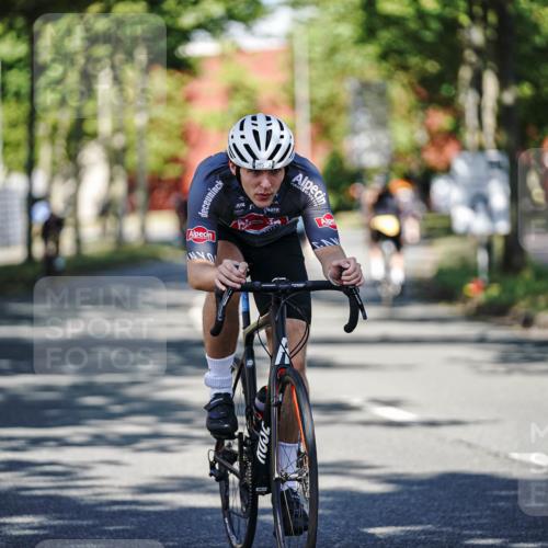 09.08.2026 - GEWOBA Citytriathlon Bremen Michael Burmester http://msf.ph/oto/9945954 09.08.2026 10:47:43 Radfahren 295, 298, 363, 437, 479, 516 meine-sportfotos.de