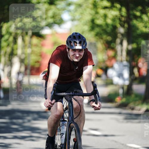 09.08.2026 - GEWOBA Citytriathlon Bremen Michael Burmester http://msf.ph/oto/9945975 09.08.2026 10:47:52 Radfahren 25, 295, 363, 396, 437 meine-sportfotos.de
