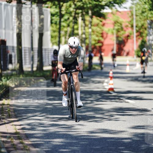 09.08.2026 - GEWOBA Citytriathlon Bremen Michael Burmester http://msf.ph/oto/9945979 09.08.2026 10:47:54 Radfahren 25, 295, 363, 396, 437 meine-sportfotos.de