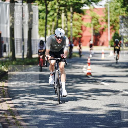 09.08.2026 - GEWOBA Citytriathlon Bremen Michael Burmester http://msf.ph/oto/9945981 09.08.2026 10:47:54 Radfahren 25, 295, 363, 396, 437 meine-sportfotos.de
