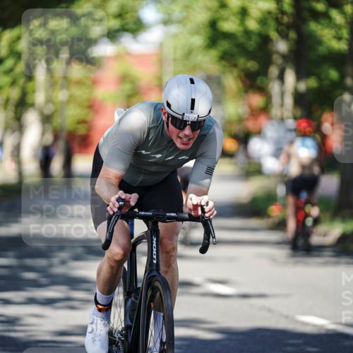09.08.2026 - GEWOBA Citytriathlon Bremen Michael Burmester http://msf.ph/oto/9945983 09.08.2026 10:47:55 Radfahren 25, 300, 363, 396, 437 meine-sportfotos.de