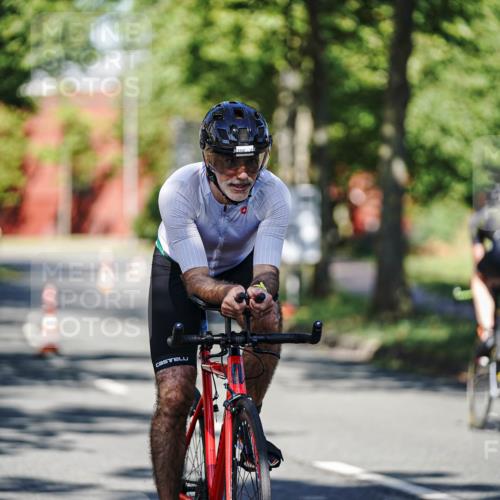 09.08.2026 - GEWOBA Citytriathlon Bremen Michael Burmester http://msf.ph/oto/9945990 09.08.2026 10:47:58 Radfahren 25, 177, 300, 327, 363, 396, 437 meine-sportfotos.de