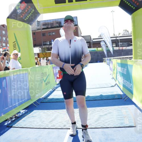 09.08.2026 - GEWOBA Citytriathlon Bremen Yannick Fuchs http://msf.ph/oto/9945991 09.08.2026 14:31:59 Ziel 762 meine-sportfotos.de