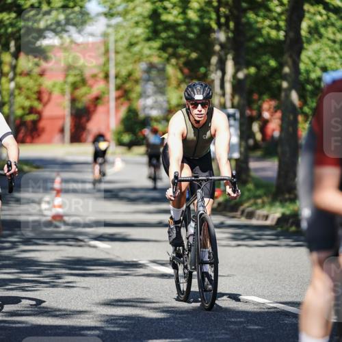 09.08.2026 - GEWOBA Citytriathlon Bremen Michael Burmester http://msf.ph/oto/9946000 09.08.2026 10:48:02 Radfahren 25, 177, 300, 327, 363, 396 meine-sportfotos.de