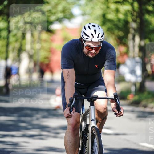 09.08.2026 - GEWOBA Citytriathlon Bremen Michael Burmester http://msf.ph/oto/9946014 09.08.2026 10:48:14 Radfahren 177, 239, 300, 312, 327, 356, 520 meine-sportfotos.de