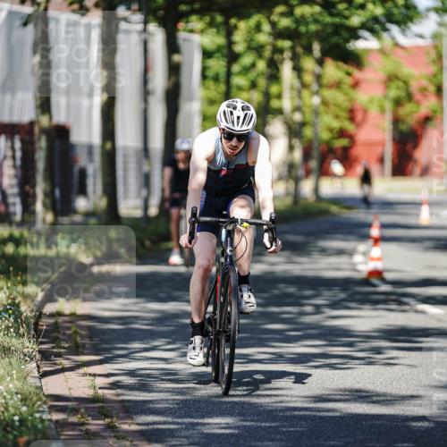09.08.2026 - GEWOBA Citytriathlon Bremen Michael Burmester http://msf.ph/oto/9946016 09.08.2026 10:48:17 Radfahren 177, 239, 312, 356, 520 meine-sportfotos.de