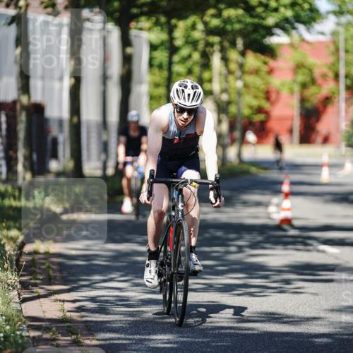09.08.2026 - GEWOBA Citytriathlon Bremen Michael Burmester http://msf.ph/oto/9946018 09.08.2026 10:48:17 Radfahren 177, 239, 312, 356, 520 meine-sportfotos.de