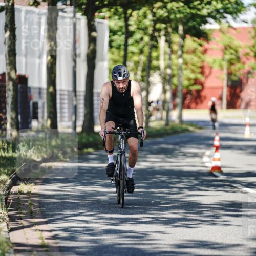 09.08.2026 - GEWOBA Citytriathlon Bremen Michael Burmester http://msf.ph/oto/9946035 09.08.2026 10:48:26 Radfahren 239, 289, 312, 352, 356, 520 meine-sportfotos.de