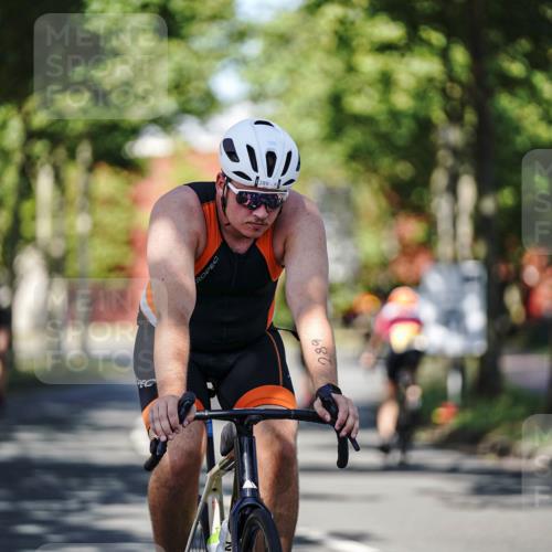 09.08.2026 - GEWOBA Citytriathlon Bremen Michael Burmester http://msf.ph/oto/9946041 09.08.2026 10:48:36 Radfahren 289, 352, 394, 405 meine-sportfotos.de