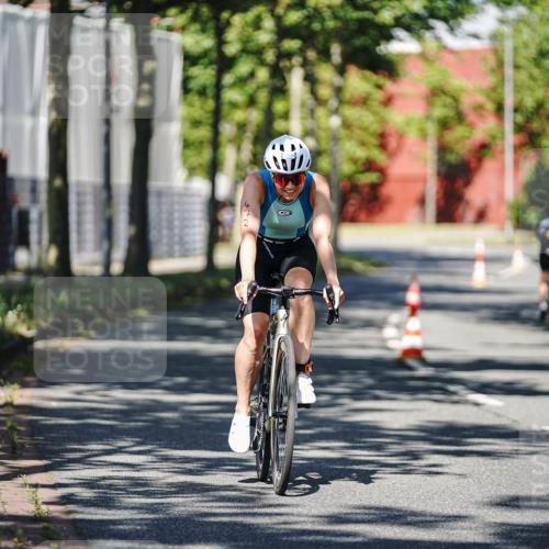09.08.2026 - GEWOBA Citytriathlon Bremen Michael Burmester http://msf.ph/oto/9946045 09.08.2026 10:48:45 Radfahren 213, 289, 394, 405, 472 meine-sportfotos.de